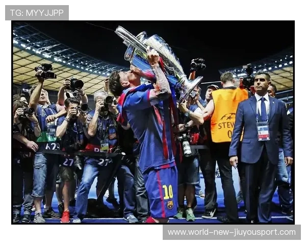 阿贾克斯追梅西式技术少年：青春、梦想与足球的完美邂逅