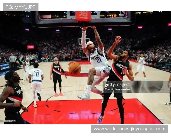 汤普森拉胯！独行侠102-110不敌火箭，华盛顿29+12，拉塞尔10+12，nba独行侠对开拓者