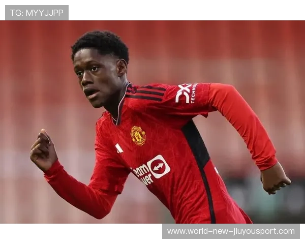 曼联青训新秀展现潜力,战术调整助力球队前进 曼联青训新秀展现潜力,战术调整助力球队前进