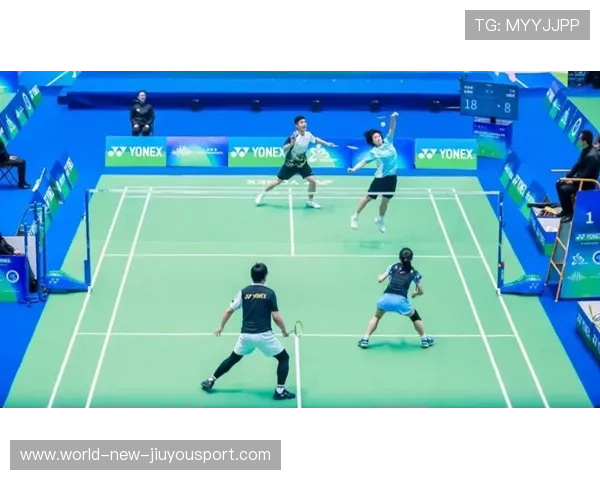 羽毛球亚团赛王正行后场重杀，连续压到底线角落